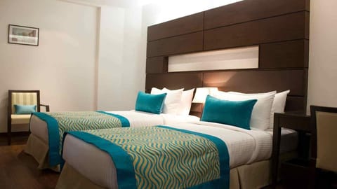 Stately Suites - Golf Course Road Hotel in Gurugram