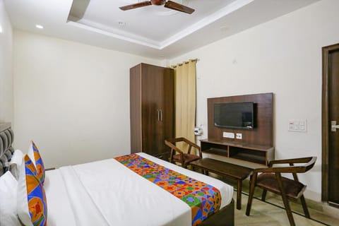 FabHotel Pacific Homes Bed and Breakfast in Gurugram