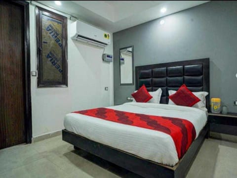 POP Hotel Lajwanti Dlx Near Pacific Mall Tagore Garden Hôtel in New Delhi