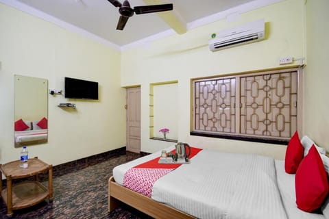 Flagship The Buddha Guest House Vacation rental in Kolkata