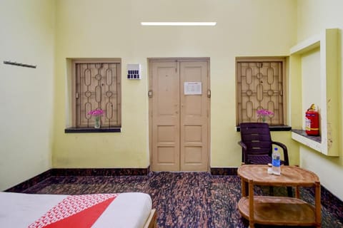 Flagship The Buddha Guest House Vacation rental in Kolkata