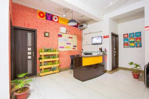 Collection O Go Rooms Near Appu Ghar Hotel in Gurugram