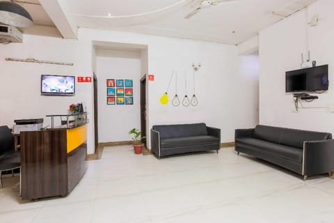 Collection O Go Rooms Near Appu Ghar Hotel in Gurugram