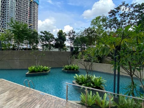 Sunway Homestay at Greenfield Residence with Netlfix -6mins to Sunway Pyramid&Lagoon Apartment in Subang Jaya