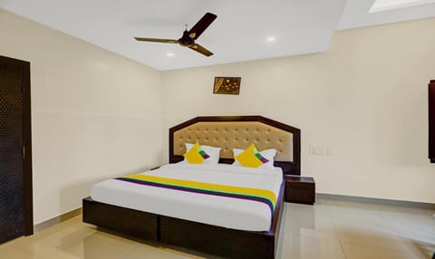 Itsy By Treebo - Regalia Grand Hotel in Madikeri