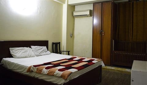 Shamrock Hotel Vacation rental in Lahore