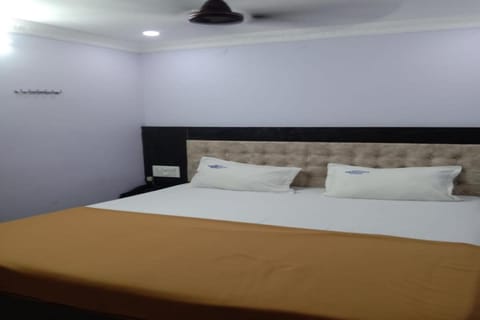 OYO Hotel Amaravati Grand Hotel in Vijayawada