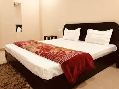 Hotel Snow White Hotel in Chandigarh