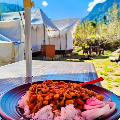 Flagship Old Manali Cottages And Camps Hotel in Himachal Pradesh