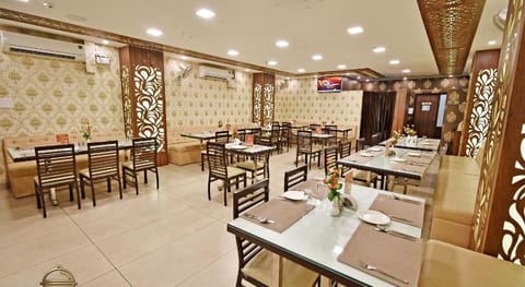 Hotel Vi Park - City Centre Vacation rental in Puducherry