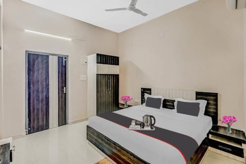 Capital O Sri Krishna Palace Near Sum Hospital Vacation rental in Bhubaneswar