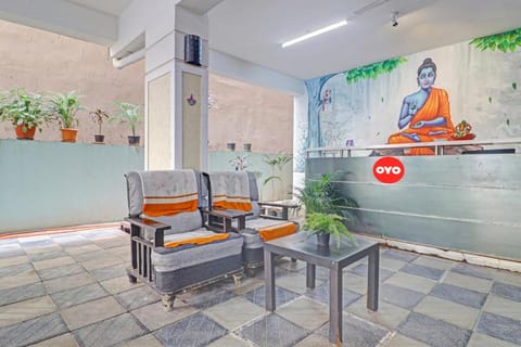 OYO Flagship 701985 Amrutha Spaces Vacation rental in Hyderabad