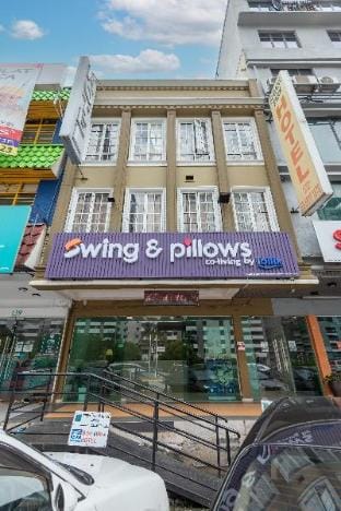 Swing & Pillows @ Subang SS15 Vacation rental in Subang Jaya