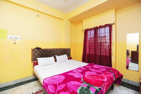 Hotel Savitri Vacation rental in West Bengal