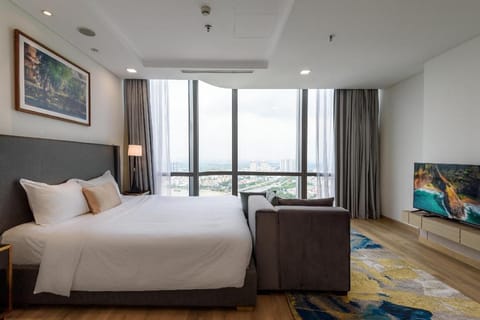 Landmark 81 And Vinhomes PANORAMA - ANGIA Hospitality Vacation rental in Ho Chi Minh City