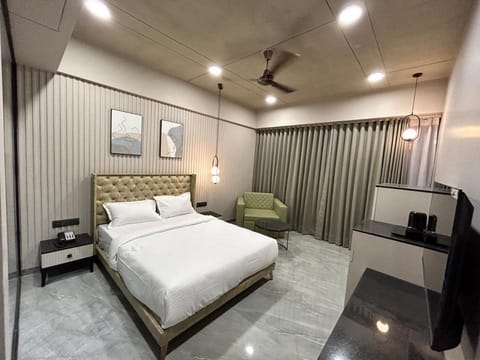 Apricot Motera Hotel in Ahmedabad