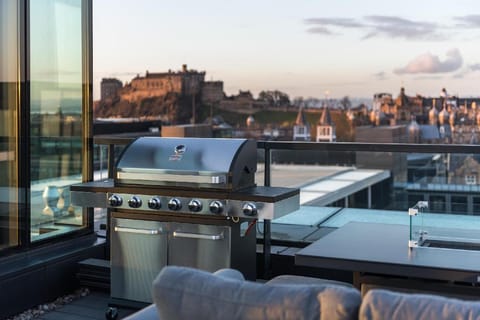 Quartermile serviced apartments Vacation rental in Edinburgh