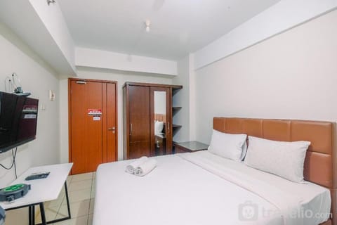 Comfortable Studio at Green Lake View By Travelio Copropriété in South Jakarta City