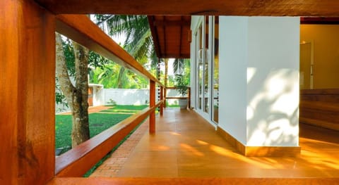 Kurumba Luxury Cabin Vacation rental in Ahangama