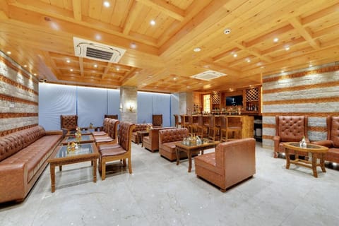 Tiaraa Hotels & Resorts - A Five Star Luxury Resort, Manali Vacation rental in Manali