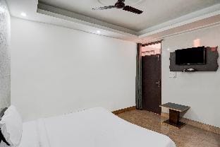 OYO Flagship 804811 Stay Happy Vacation rental in Noida