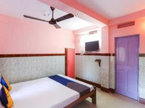 SPOT ON Hnp Boarding And Lodging Hotel in Kerala