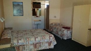 Highway One Motel Port Augusta Vacation rental in Port Augusta