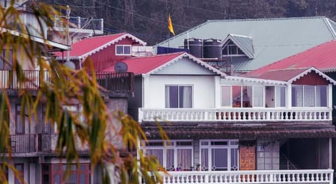 The Guiding Monk Vacation rental in Darjeeling