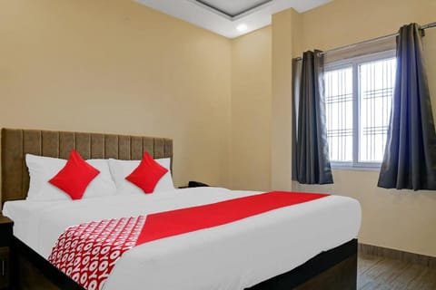 Super OYO Chandra Prabha Guest House Hotel in Varanasi