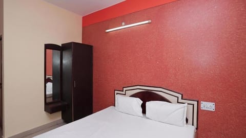 Hotel Mohan by WB INN Vacation rental in Agra