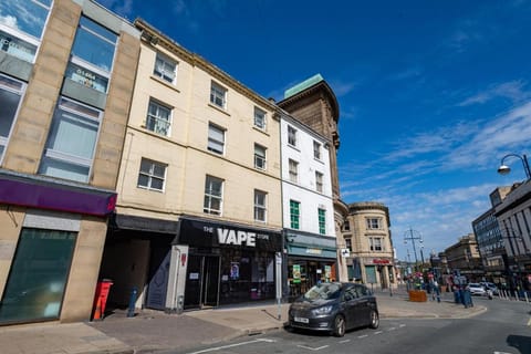 Market Square Apartments Vacation rental in Huddersfield