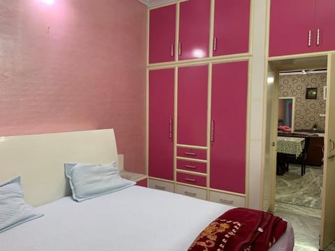 Lovely 3-BHK holiday home with free parking Condo in Jaipur