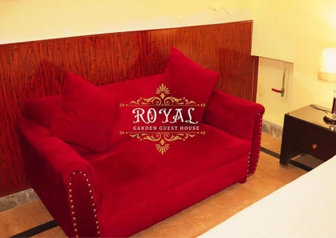 Executive Royal Garden Bed and Breakfast in Islamabad