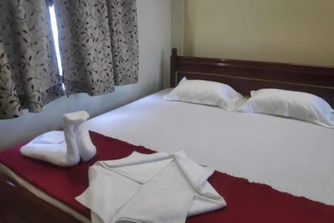 Goroomgo lovely Star Inn Puri Hostel in Puri
