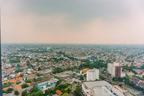 High FL 1BR Bintaro Plaza Breeze Tower By Travelio Condominio in South Jakarta City