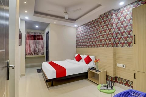 OYO Flagship 80668 The Botanica Hotel in Hyderabad