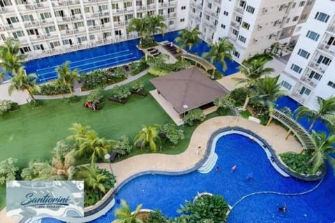 Charming 1 bedroom with balcony Facing Pool Vacation rental in Pasay