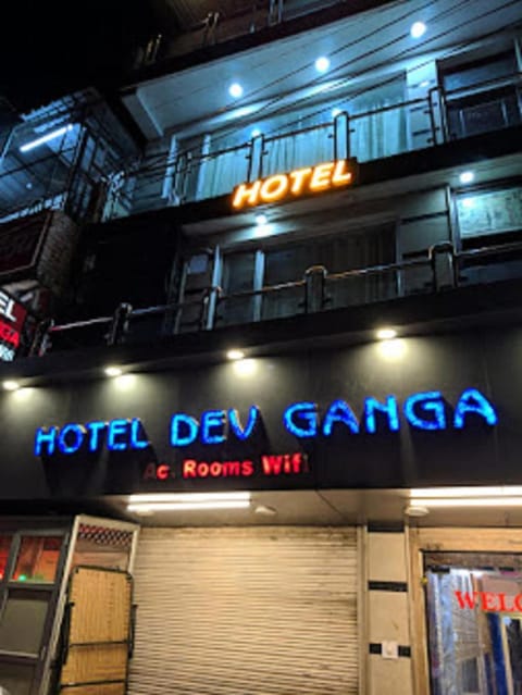 Hotel Dev Ganga By WB Inn Hotel in Rishikesh