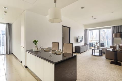 Frank Porter - Address Dubai Marina Apartment in Dubai