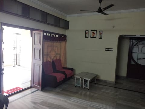 Padmavathi Guest House - vizag Condominio in Visakhapatnam