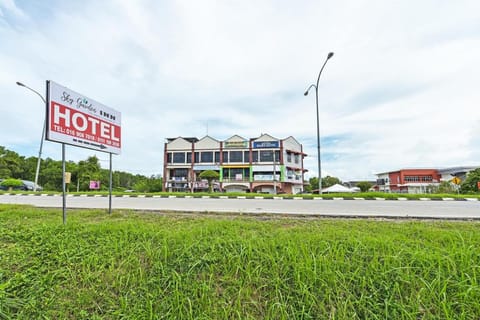 OYO 90720 Sky Garden Inn Hotel in Besut