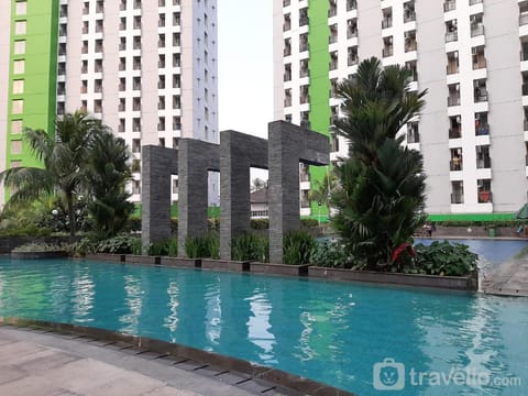 Nice 1BR at Green Lake View Apartment By Travelio Condo in South Jakarta City