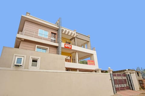 OYO Flagship 806689 Shree Residency Vacation rental in Bhubaneswar
