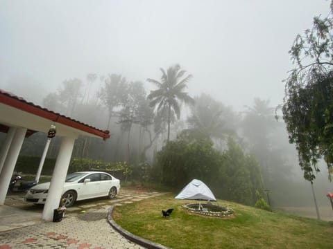 White pearl bungalow Casa vacanze in Chikmagalur