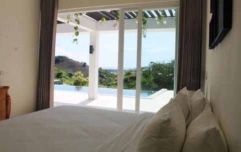 Villa Seger Luxury Villa // MotoGP  & Sea Views Vacation rental in Pujut