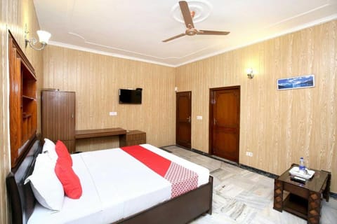 Flagship Komfort Villa Hotel in Chandigarh