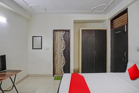 Flagship Hotel Sheetla Hotel in Gurugram