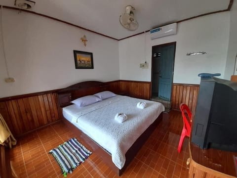 Pouna Guesthouse Vacation rental in Vang Vieng