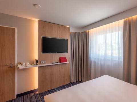 Holiday Inn Express - Hamburg South A7-AS42, an IHG Hotel Vacation rental in Bispingen