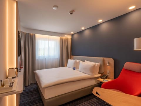 Holiday Inn Express - Hamburg South A7-AS42, an IHG Hotel Vacation rental in Bispingen